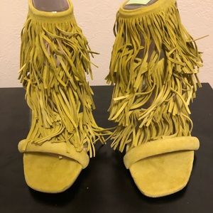 Steve Madden fringe heels NWOT party 🎈